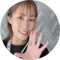 梅原芽利紗